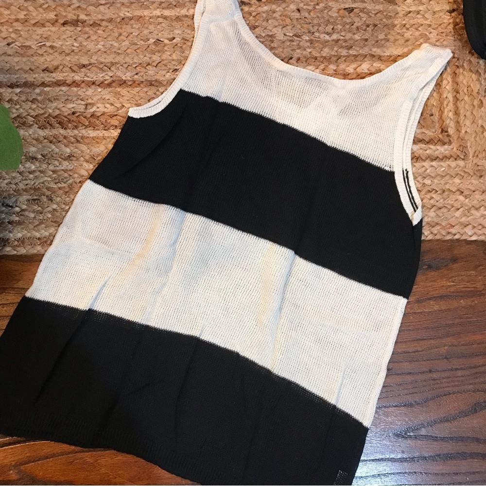 ▪️Ann Taylor LOFT Knit Tank Top - Picture 5 of 7